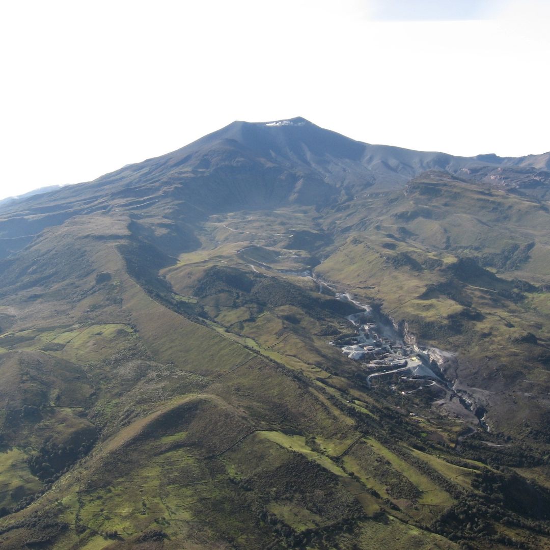 Alerta Naranja en Volcán Puracé: Así Está su Actividad Luego del Terremoto en Colombia
